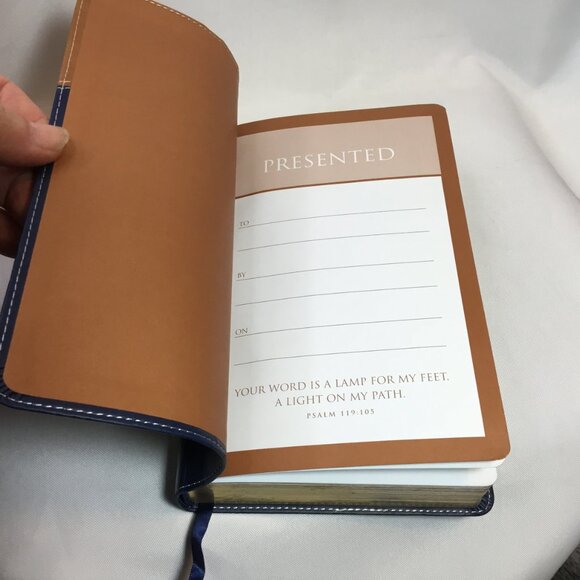 NEW NIV Gift Holy Bible by Zondervan 2011, Italian Duo Tone Leather Gold Edge - Picture 7 of 9